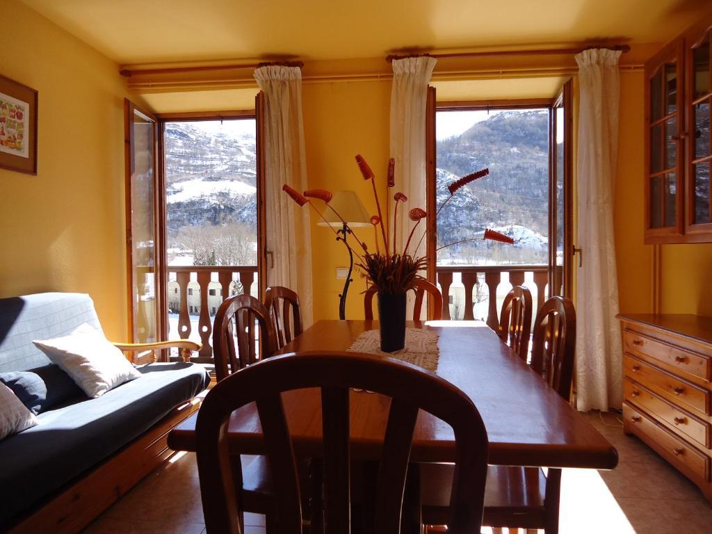 Apartaments La Llucana 바루에라 객실 사진