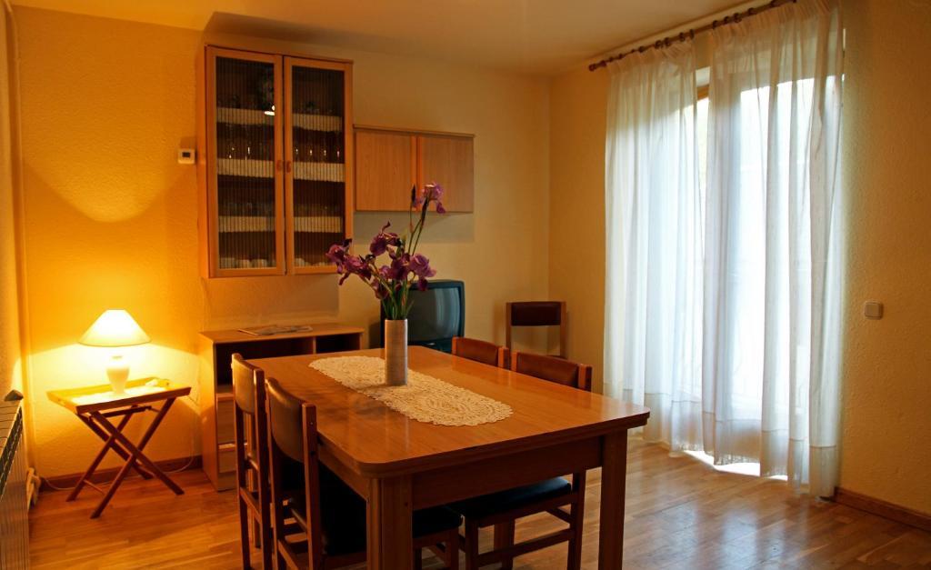 Apartaments La Llucana 바루에라 객실 사진